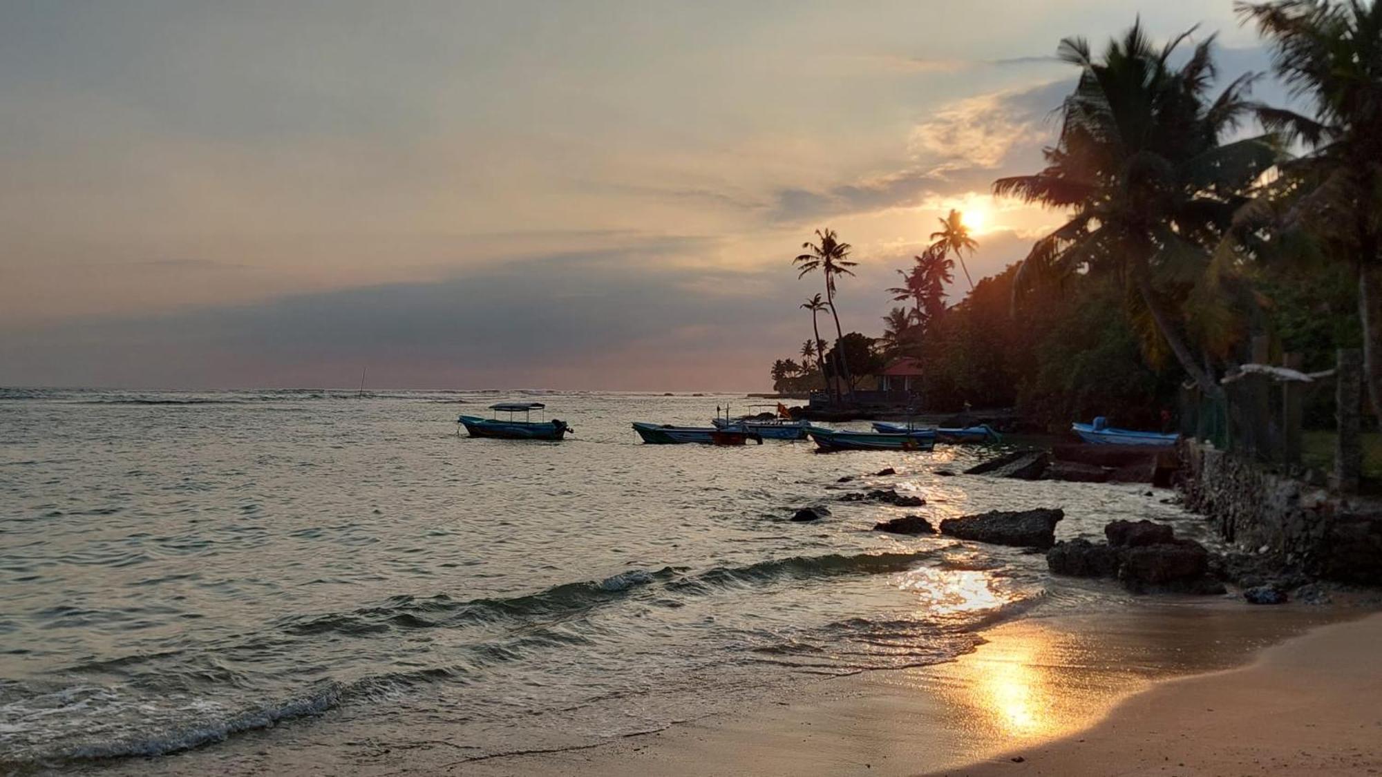 Beach Paradise Hotell Matara Eksteriør bilde